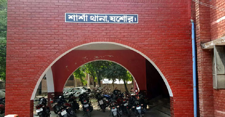 দুই সন্তানসহ ১৫ দিন নিখোঁজ স্বপ্না