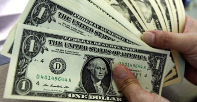 ডলারের দাম আরো বাড়ল, টাকার মান কমেছে