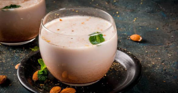 ইফতারে থাকুক দারুণ স্বাদের দুধ-বাদামের শ