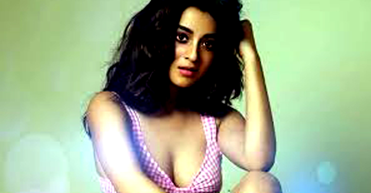 শাকিব খানের বিপরীতে দর্শনা বণিক