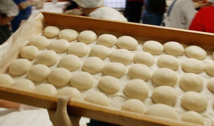 জাপানে যে পিঠা খেলে মানুষ মারা যায়