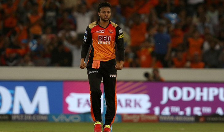 সাকিবের ৩০০তম উইকেট