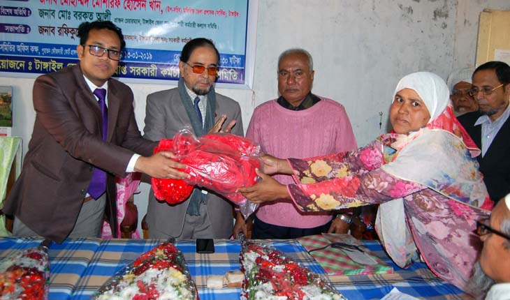 টাঙ্গাইলে শীতবস্ত্র বিতরণ