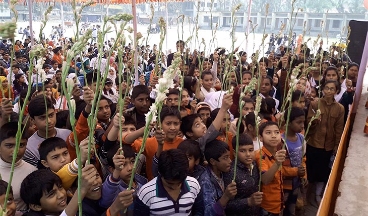 নাটোরে সরকারী উচ্চ বিদ্যালয়ে বিদায়-বরণ অ