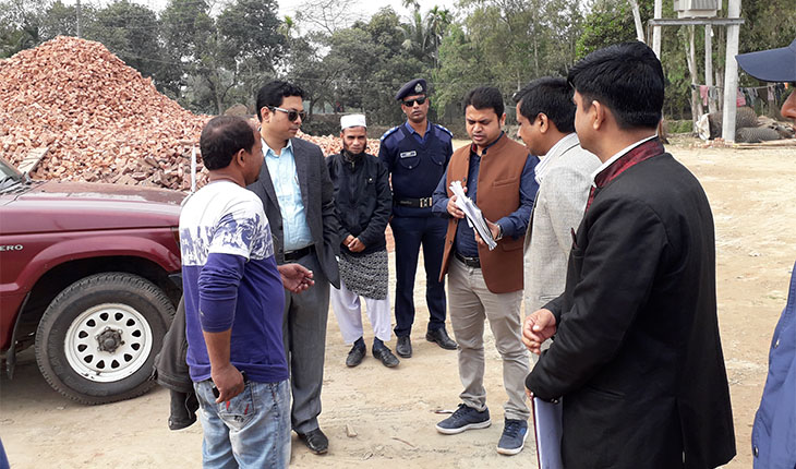 কালিহাতীতে ভ্রাম্যমান আদালতের ২লাখ টাকা