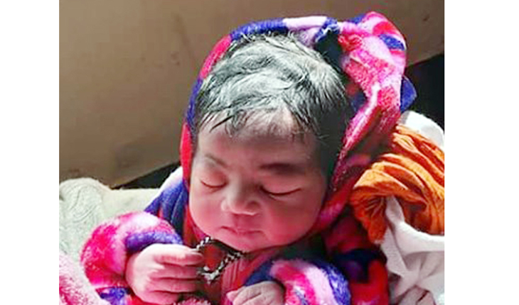 নদীর তীর থেকে নবজাতক উদ্ধার