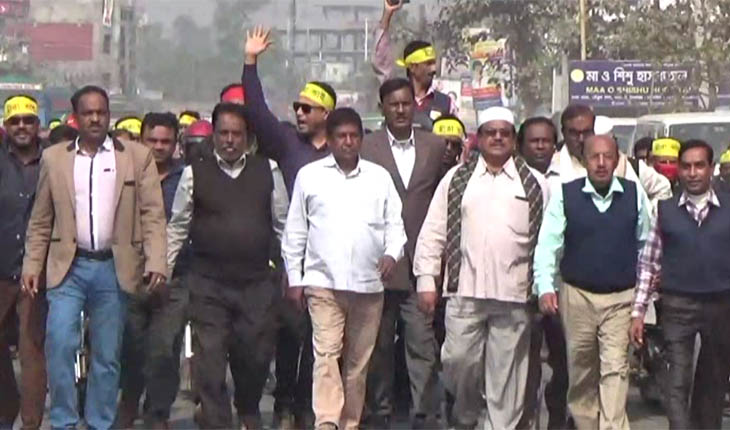  হারুনার রশিদ হিরার পক্ষে মোটর সাইকেল শো