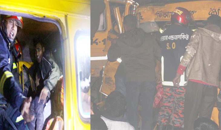 দুই ট্রাকের মুখোমুখি সংঘর্ষঃ আহত ৪