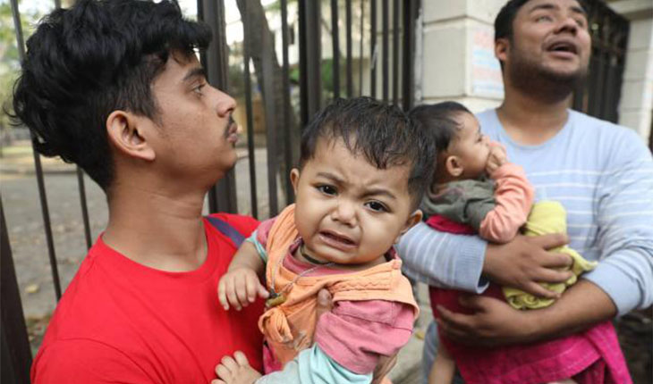 মর্গের সামনে কাওসারের যমজ সন্তান