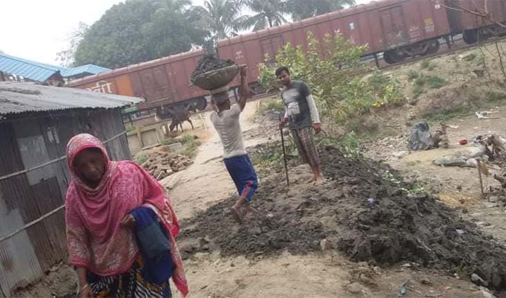 পৌরসভা ব্যর্থ হওয়ায় ছাত্রলীগের উদ্যাগে