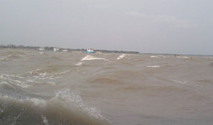 সুন্দরবনে ঝড়ে পশুর নদীতে ৩০ লাখ টাকার ড্