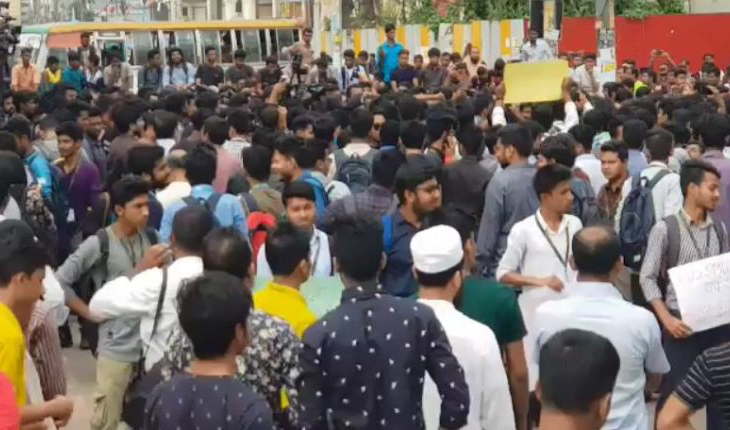 শিক্ষার্থীদের দাবি মেনে নিতে ডাকসু ভিপির