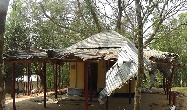 মধুপুরে মাজারে সন্ত্রাসী হামলা ভাংচুর ও