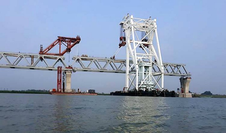 পদ্মা সেতুতে বসল নবম স্প্যান, ১৩৫০ মিটার