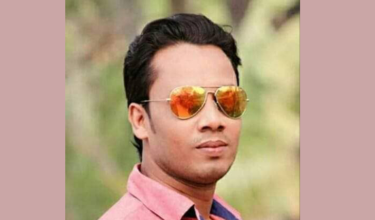 "থ্রী ইডিয়ট"নাটকের মাধ্যমে অভিনয়ে ফিরছেন