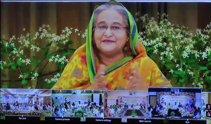 ঝিনাইদহে শতভাগ বিদ্যুতায়িত ঘোষণা করলেন প