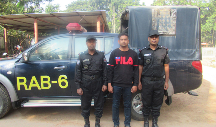 কালীগঞ্জে বিদেশী পিস্তলসহ আটক এক