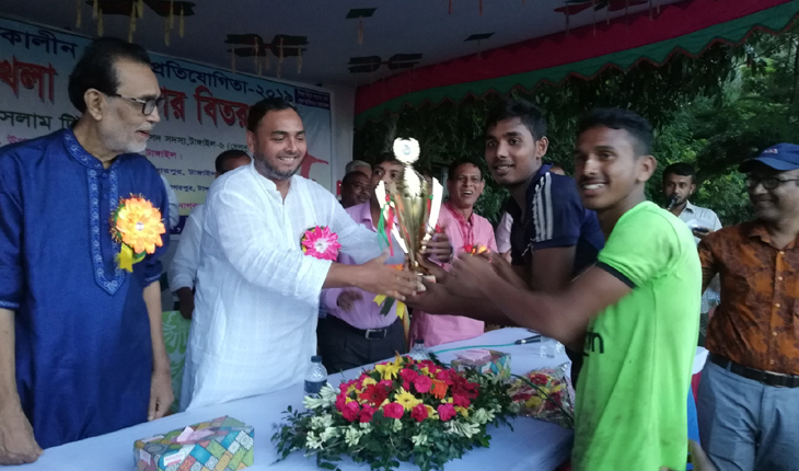 নাগরপুরে গ্রীস্মকালীন ফাইনাল ফুটবল খেলা