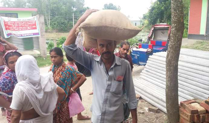 মির্জাপুরে ১০ টাকা কেজি চাল বিক্রি শুরু