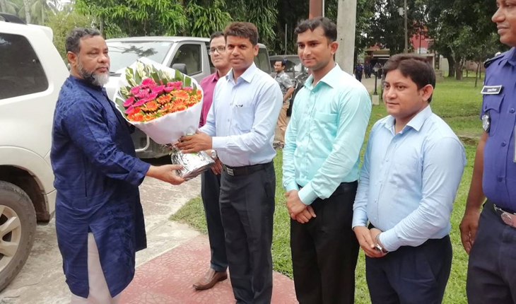 টাঙ্গাইলে ২০১ গম্বুজ মসজিদ পরিদর্শনে মন্