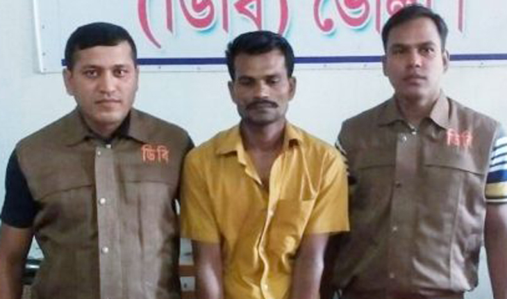 ভোলায় ২০পিচ ইয়াবাসহ মাদক বিক্রেতা আটক