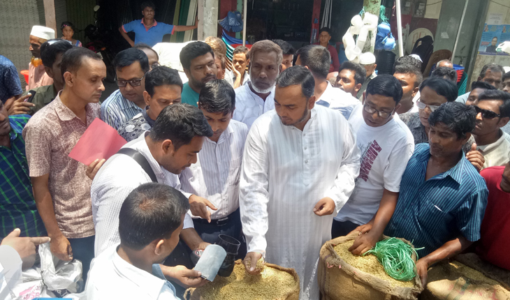 নাগরপুরে কৃষকের কাছ থেকে ধান কিনলেন এমপি