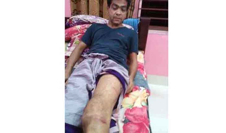 বাগেরহাটে সাংবাদিককে পিটিয়ে জখম