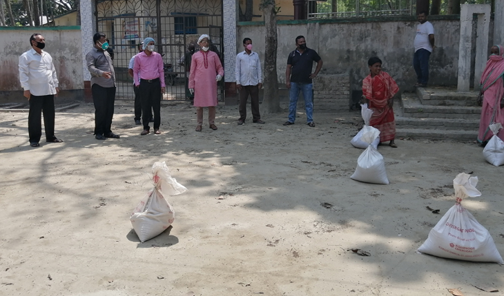 নাগরপুরে কর্মহীন ও লকডাউনকৃতদের মাঝে ত্র