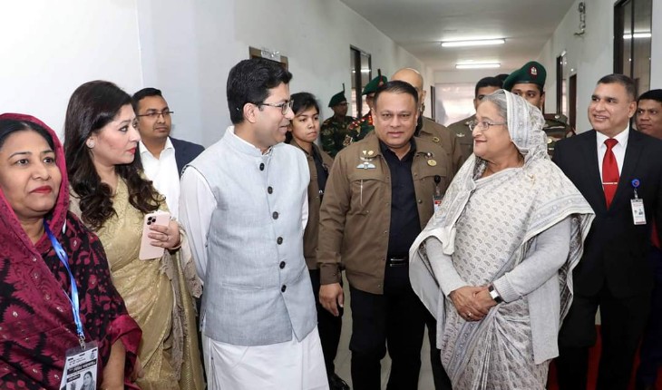 নৌকায় ভোট দিলেন প্রধানমন্ত্রী