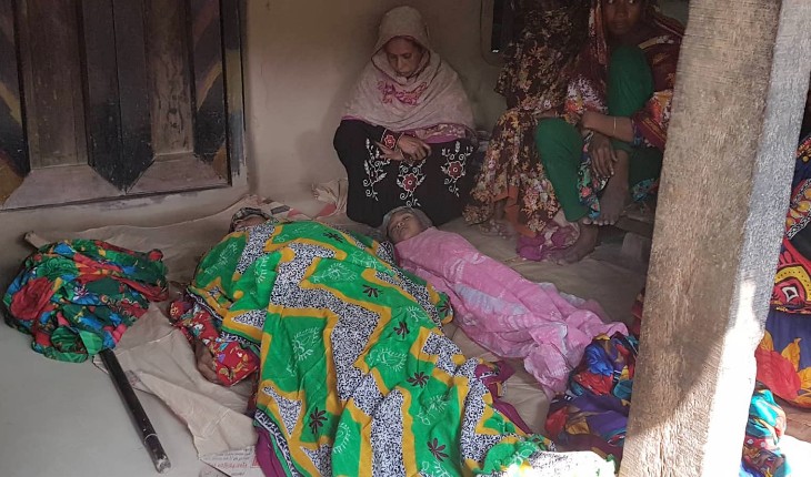 মেয়েকে হত্যা করে মায়ের আত্মহত্যা