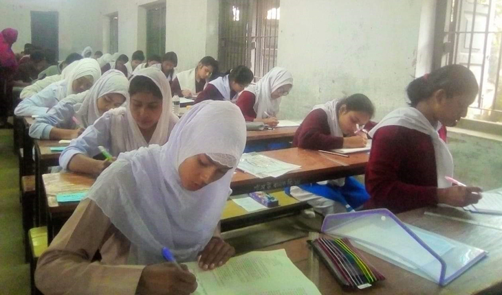 গাইবান্ধায় মাধ্যমিক স্কুল সার্টিফিকেট পর