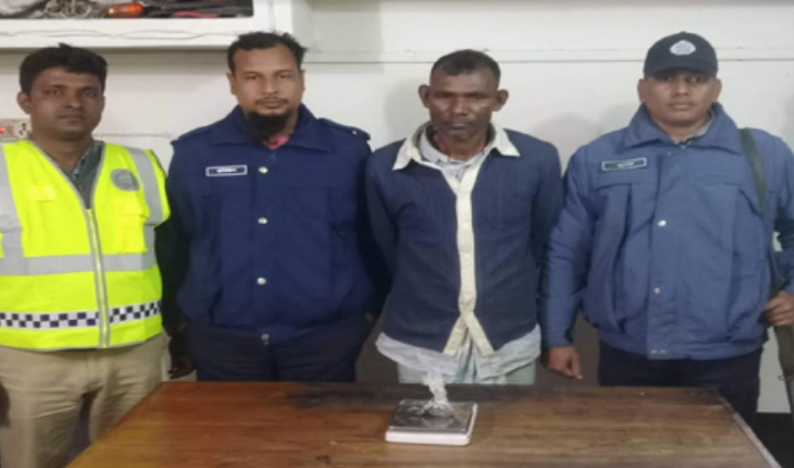 বেনাপোলে হেরোইন সহ আটক-১