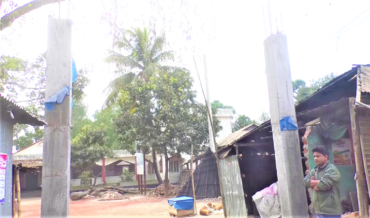 চেয়ারম্যানের বিরুদ্ধে জমি দখলের অভিযোগ