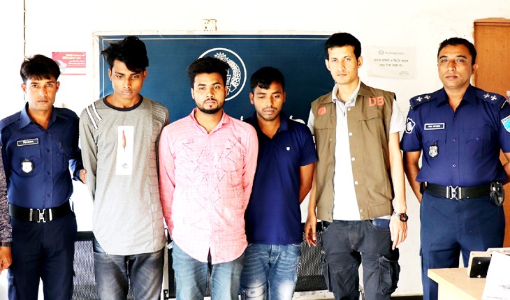 বিকাশ প্রতারক চক্রের ৩ সদস্য গ্রেফতার