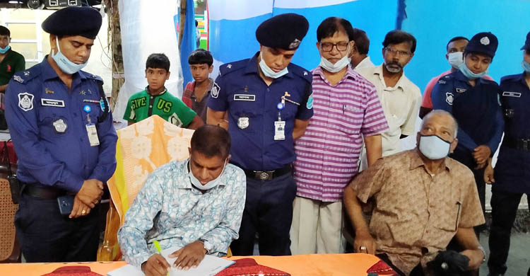 দূর্গাপূজাকে অবাধ ও সুষ্ঠ করতে আমরা বদ্ধ