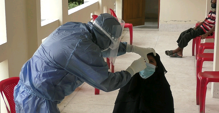 পঞ্চগড়ে সেনাবাহিনীর ফ্রি চিকিৎসা, সেবা ও