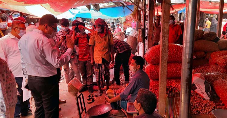 টাঙ্গাইলে চার ব্যবসায়ীর জরিমানা