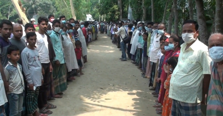 স্কুল শিক্ষক হত্যার বিচার দাবিতে টাঙ্গাই