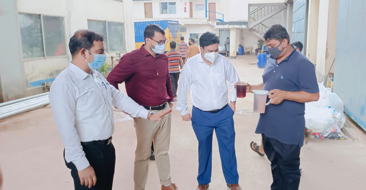 কালিয়াকৈরে  পোশাক কারখানায় ভ্রাম্যমাণ আদ