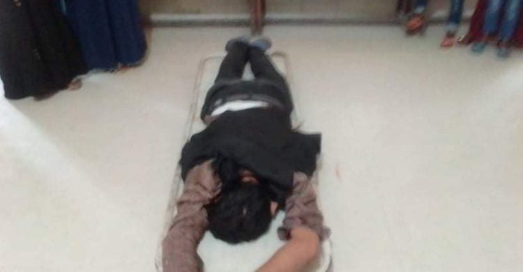 ট্রাকের ধাক্কায় প্রাণ গেল কিন্ডার গার্ডে