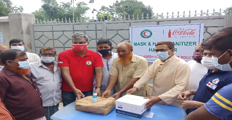 টাঙ্গাইল রেড ক্রিসেন্ট সোসাইটির  মাস্ক ও