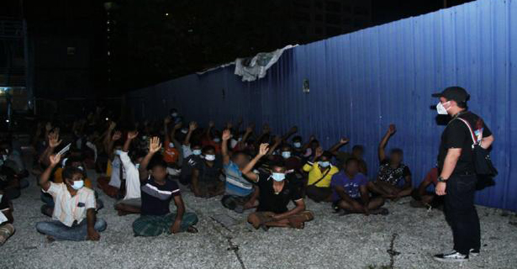 মালয়েশিয়ায় বাংলাদেশিসহ ৩২৮ শ্রমিক আটক