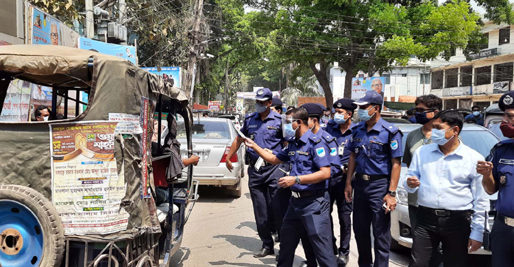 টাঙ্গাইলে করোনা নিয়ন্ত্রণ করতে জেলা পুলি