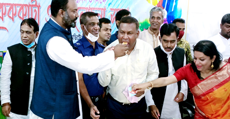 টাঙ্গাইল প্রেসক্লাবে প্রধানমন্ত্রী শেখ হ