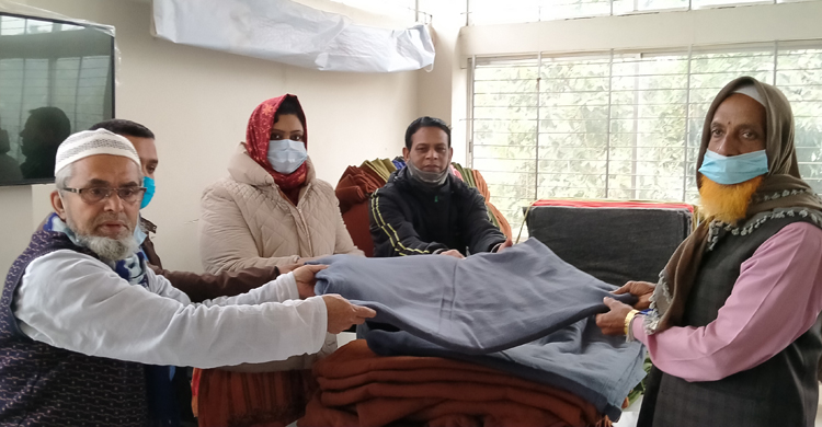 নাগরপুরে বীর মুক্তিযোদ্ধাদের মাঝে কম্বল