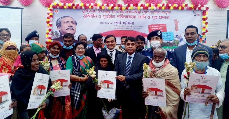 বাগেরহাটে&lsquo;স্বপ্নের ঠিকানা&rsquo; প্রধানমন্ত্রী