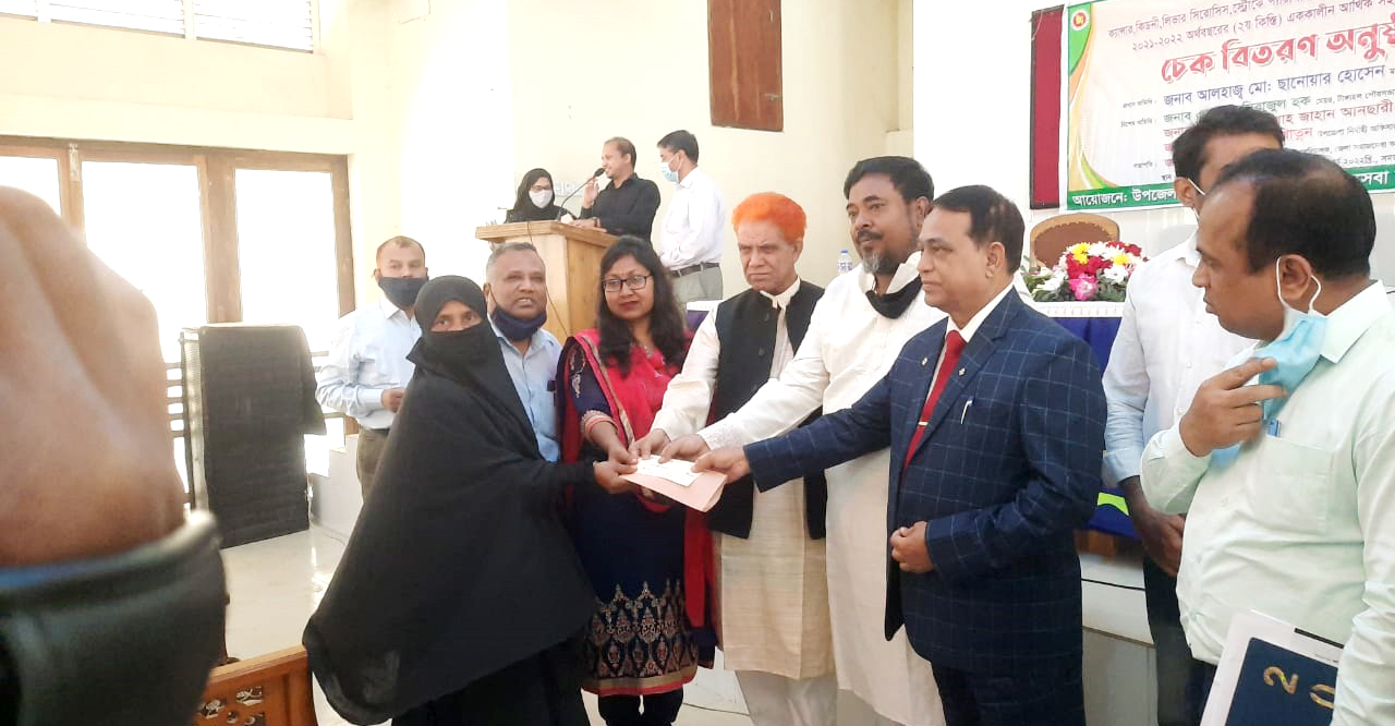 টাঙ্গাইলে ৪৮ রোগীর মাঝে ২৪ লাখ টাকার অনু