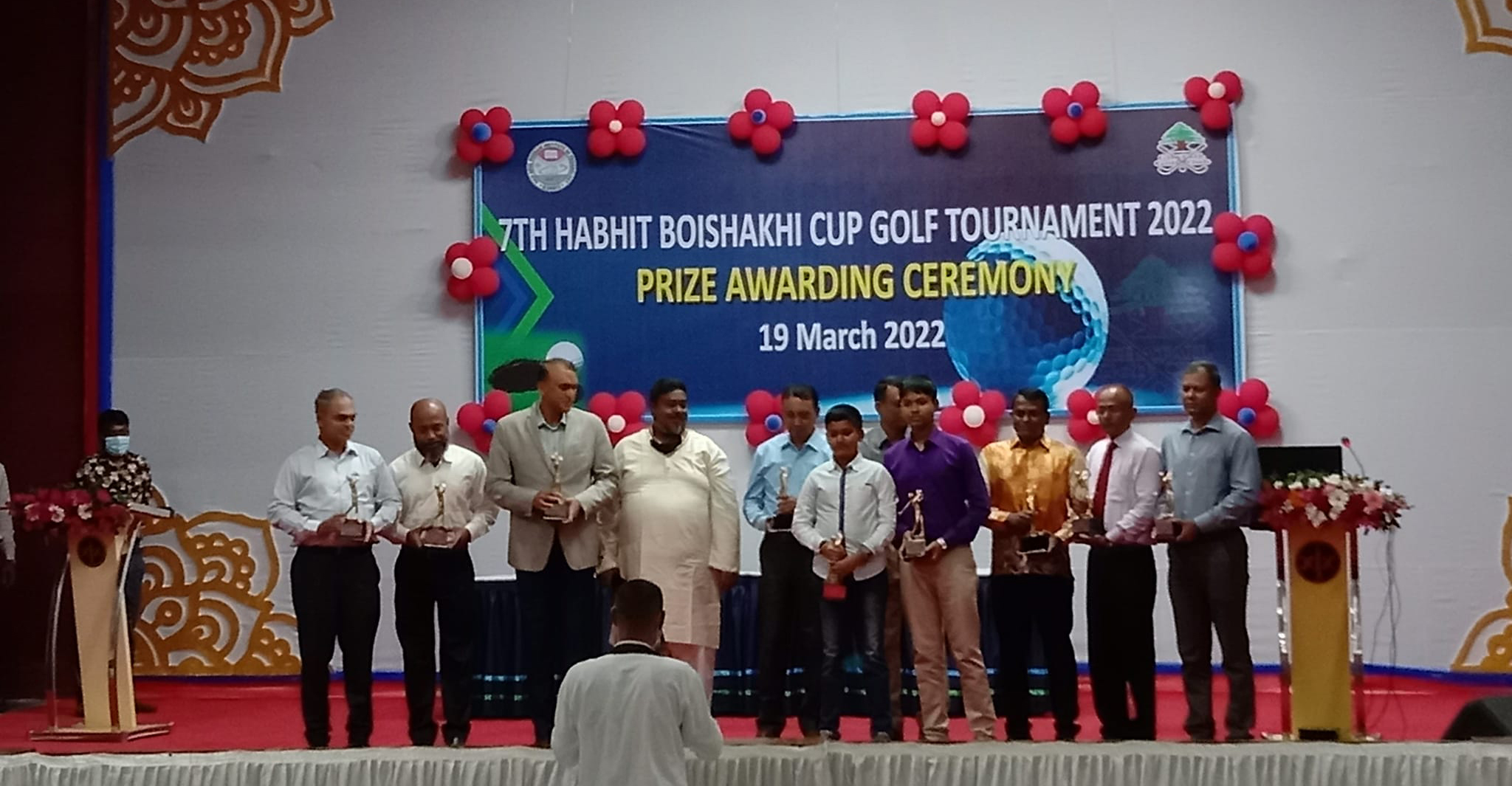 ঘাটাইল শহীদ সালাহউদ্দিন সেনানিবাসে গলফ ট