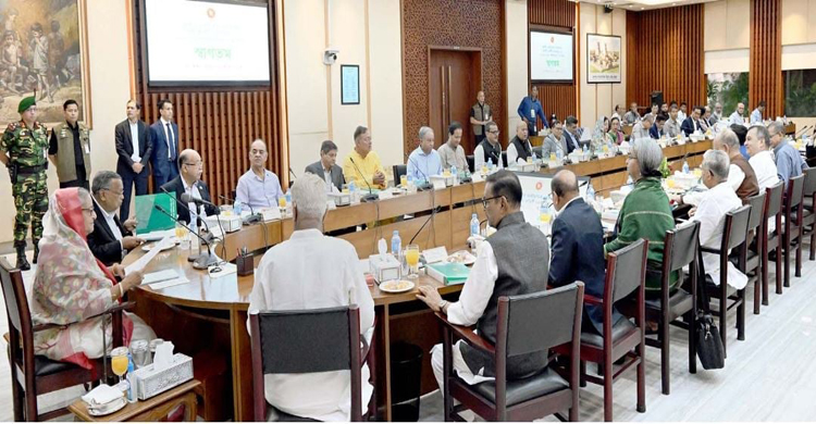 সম্ভাব্য বন্যা মোকাবিলায় সংশ্লিষ্ট সকলকে