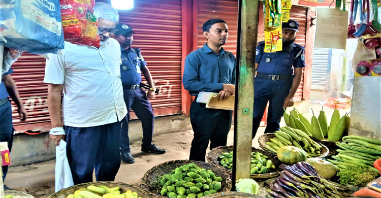 টাঙ্গাইলের নিত্যপণ্যের বাজারে বিশেষ টাস্